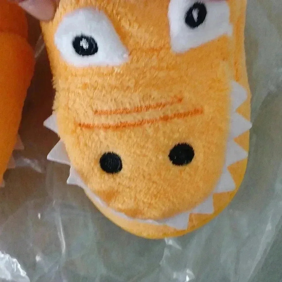 Toddler size 9 yellow cotton crocs...nwt - Picture 1 of 3